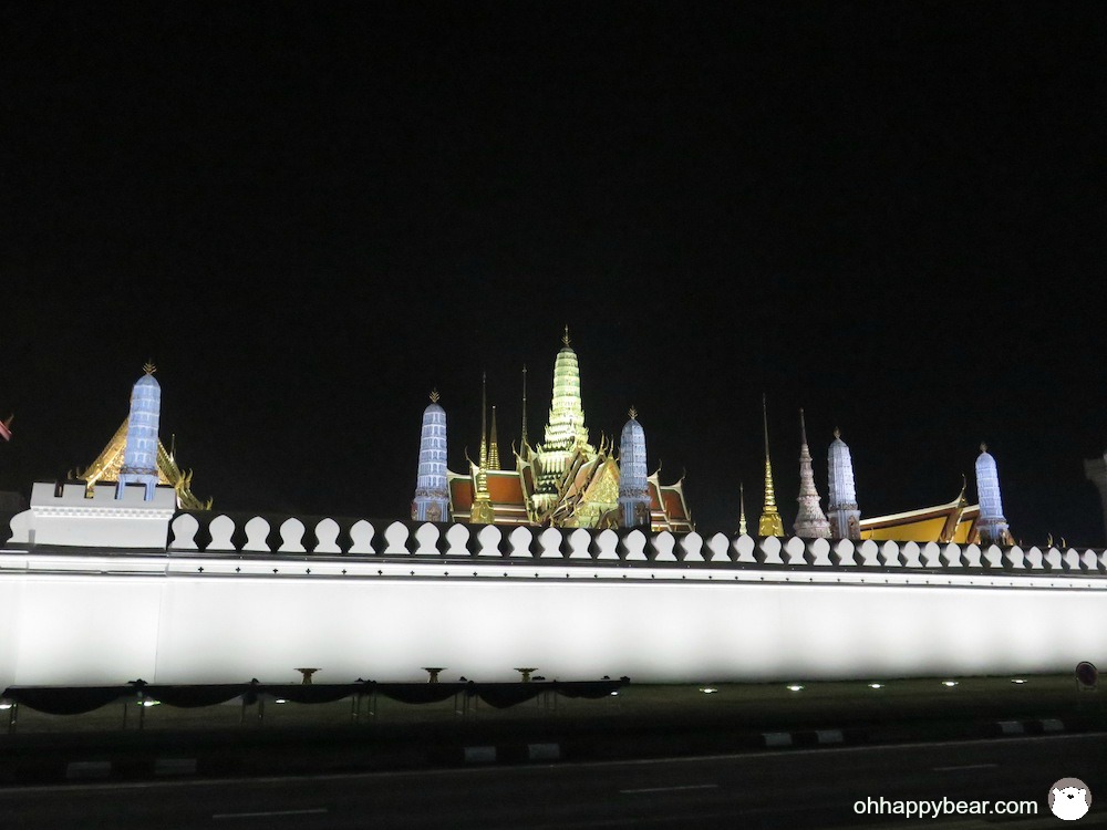 พระบรมมหาราชวัง เวลา ๔.๐๐ วันที่ ๑๐.๑๑.๕๙